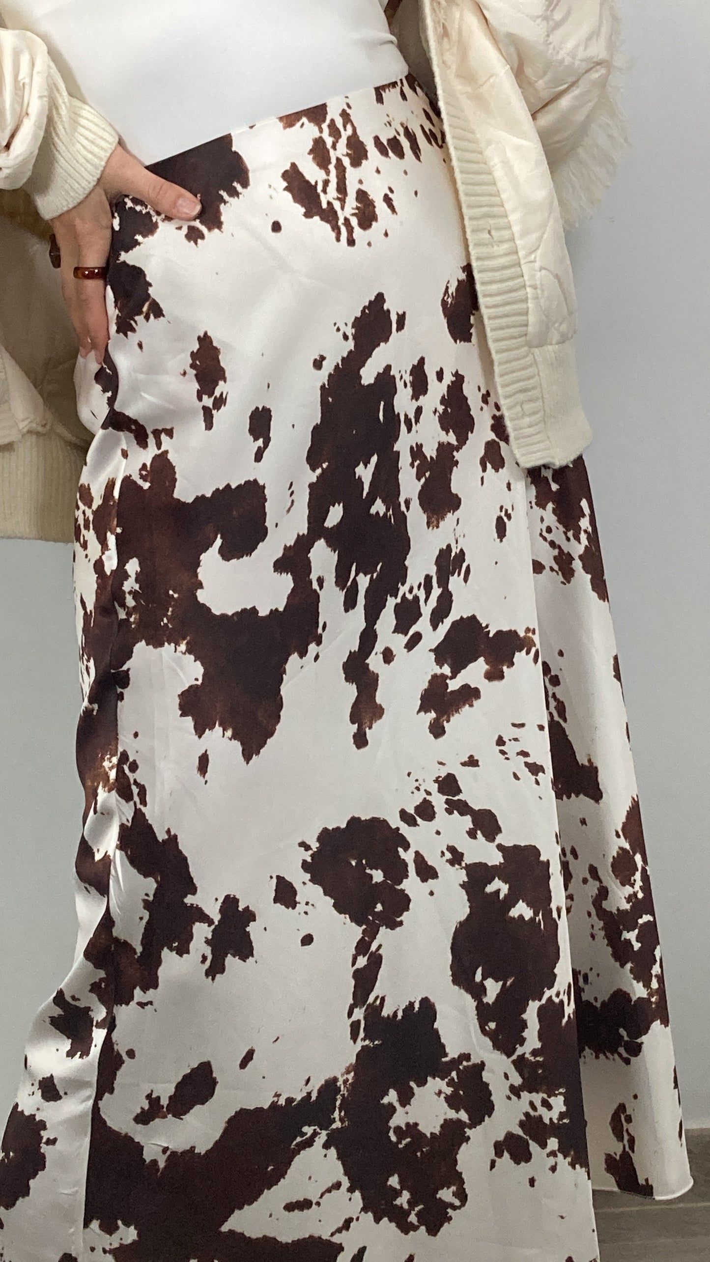 FALDA MIDI SATINADA VACA