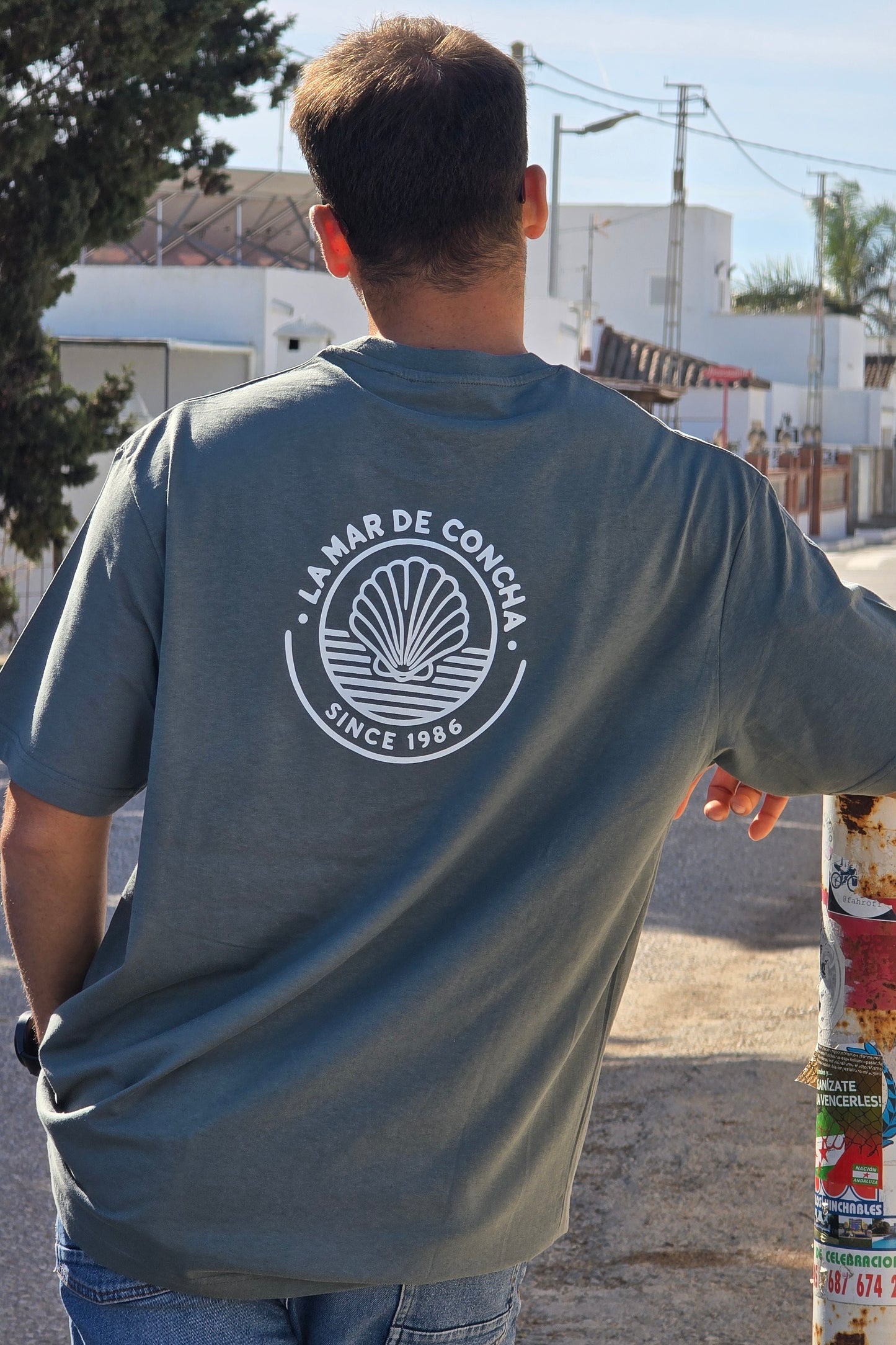 CAMISETA SURF OVER LMDC