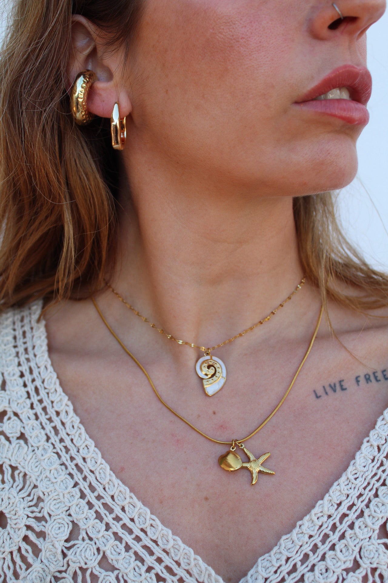 COLLAR CARACOLA BLANCA