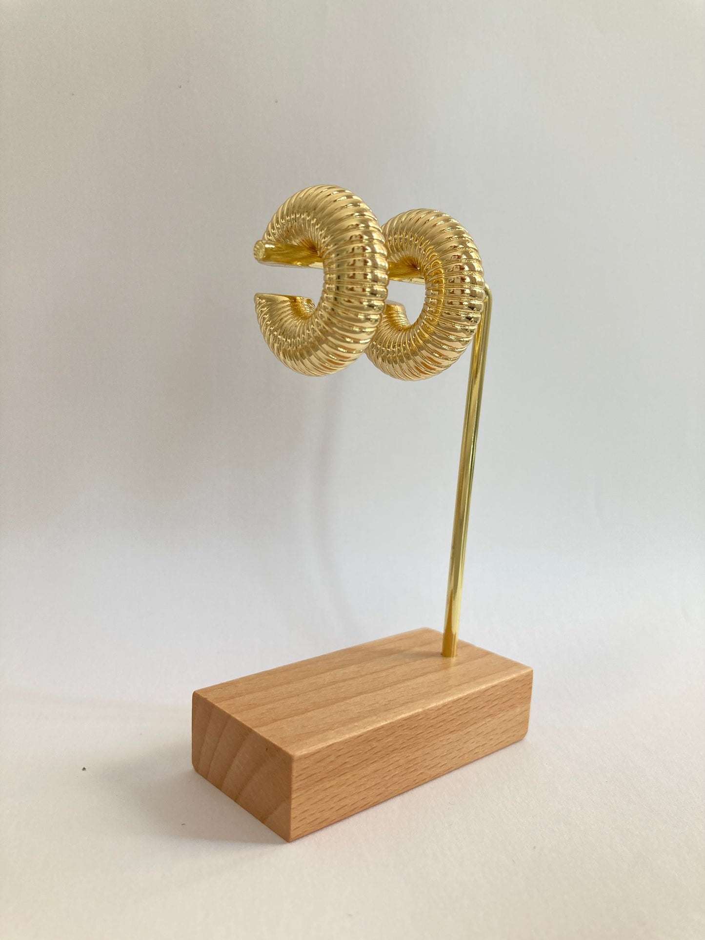 PENDIENTES CUFFS RAY