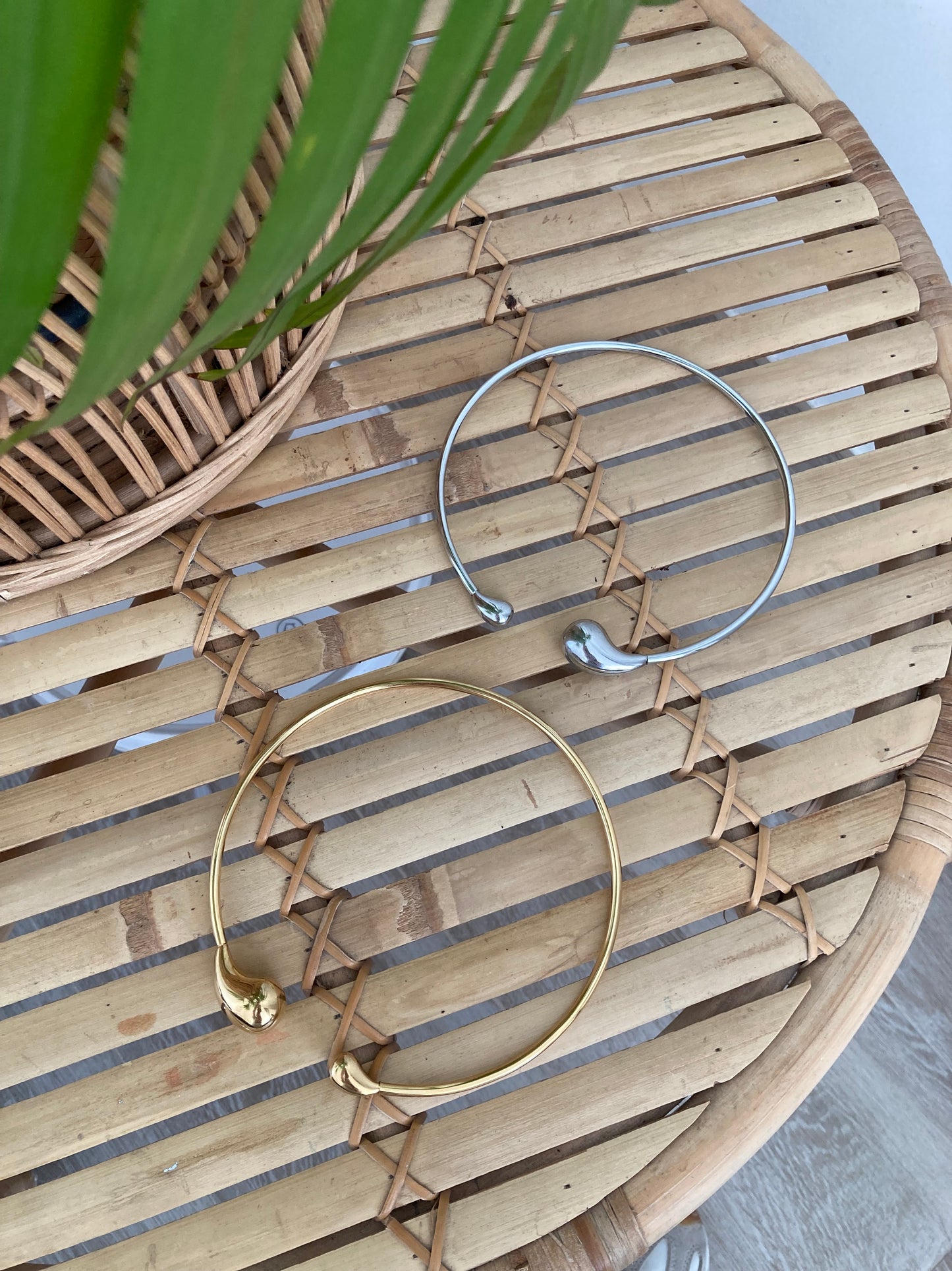 COLLAR CHOKER LÁGRIMA
